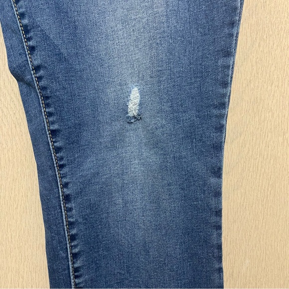 Rockstar Super Skinny Medium Wash Jeans - Old Navy - Size 14 Long - Picture 5 of 10